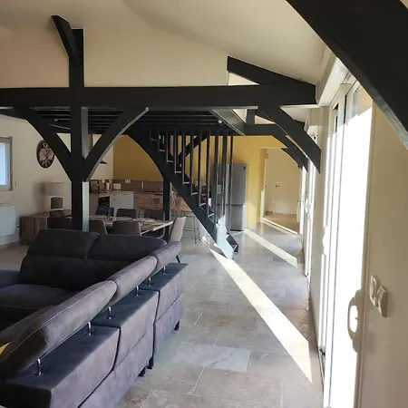Les Combes Avec Piscine Chauffee Dom wakacyjny *