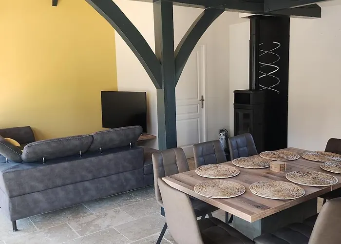 Les Combes Avec Piscine Chauffee * Proissans