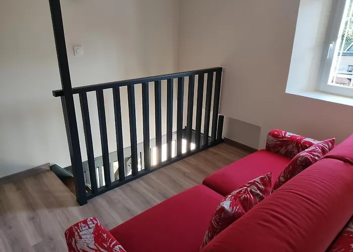 Les Combes Avec Piscine Chauffee * Proissans